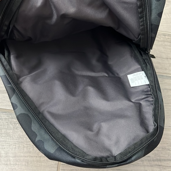Nike Elemental 2.0 Backpack - NEW - Picture 7 of 15